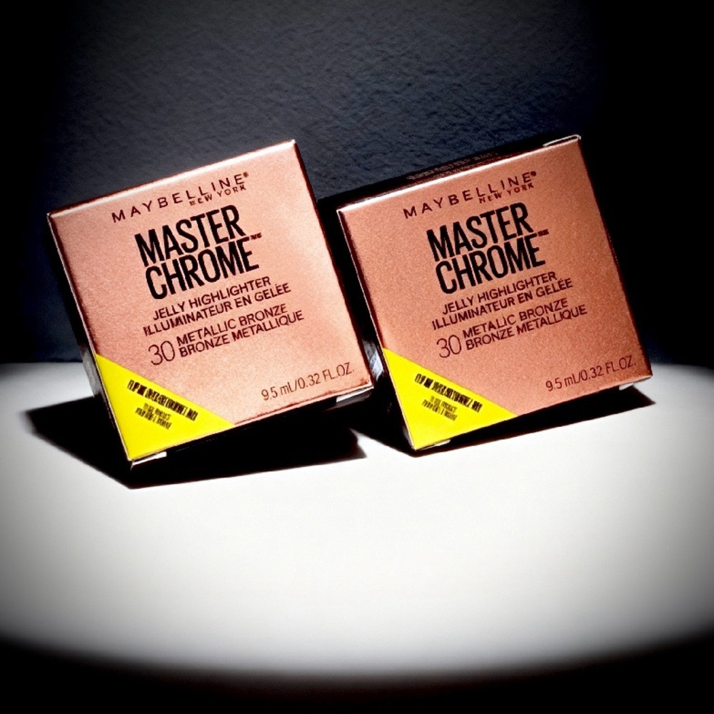 2 New Maybelline Master Chrome Jelly Highlighter